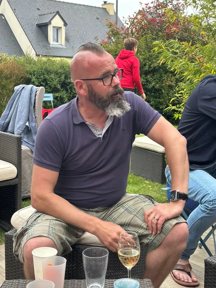 Profil de El, 27 ans, Plan cul à Frieswil (Berne)