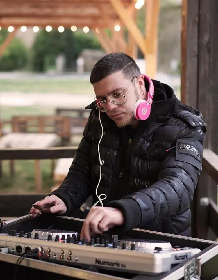 Profil de Yllan, 34 ans, Plan cul à Varen (Valais)