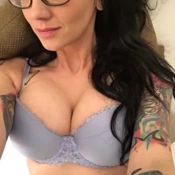 Profil de Ayah, 21 ans, Plan cul à Arosa (Grisons)