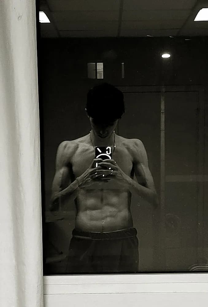 Profil de Ryad, 29 ans, Plan cul à Hemberg (Saint-Gall)