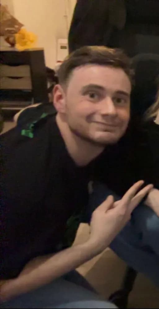 Profil de Khalis, 28 ans, Plan cul à Ursins (Vaud)