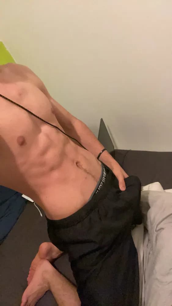 Profil de Paco, 22 ans, Plan cul à Adelboden (Berne)
