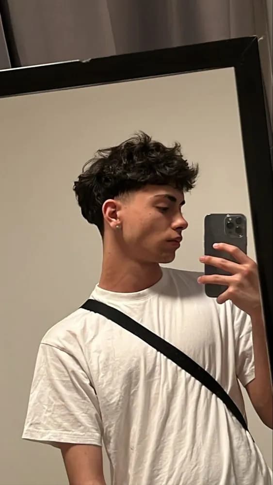 Profil de Lisandro, 25 ans, Plan cul à St-Imier (Berne)