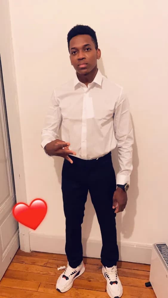 Profil de Yanel, 34 ans, Plan cul à Guin (Fribourg)