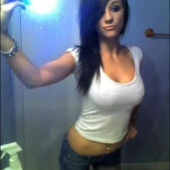 Profil de Yasmine, 21 ans, Plan cul à Jenaz (Grisons)