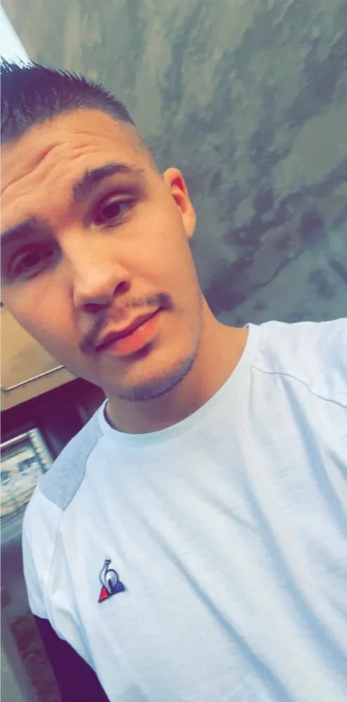 Profil de Neven, 25 ans, Plan cul à Ascona (Tessin)