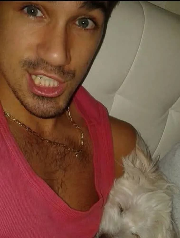 Profil de Foucauld, 25 ans, Plan cul à Lumino (Tessin)