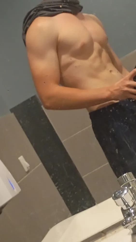 Profil de Luis, 25 ans, Plan cul à Randogne (Valais)