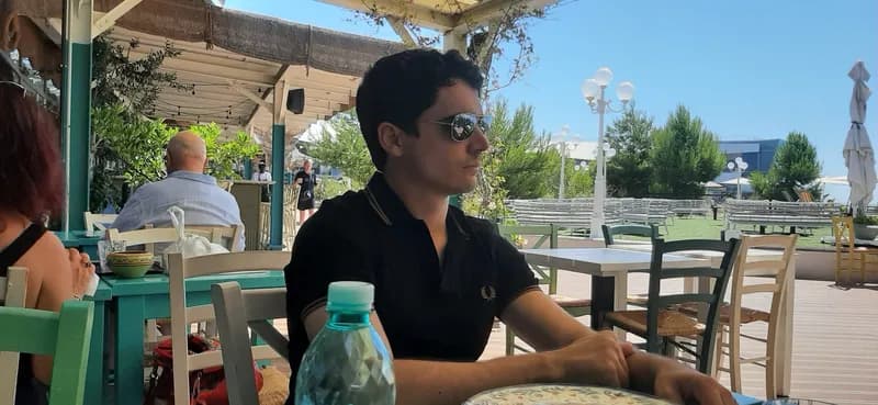 Salman - Plan cul à Nassen Profil de Salman, 30 ans, Plan cul à Nassen (Saint-Gall)