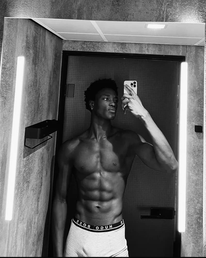 Orso - Plan cul à Hergiswil NW Profil de Orso, 27 ans, Plan cul à Hergiswil NW (Lucerne)