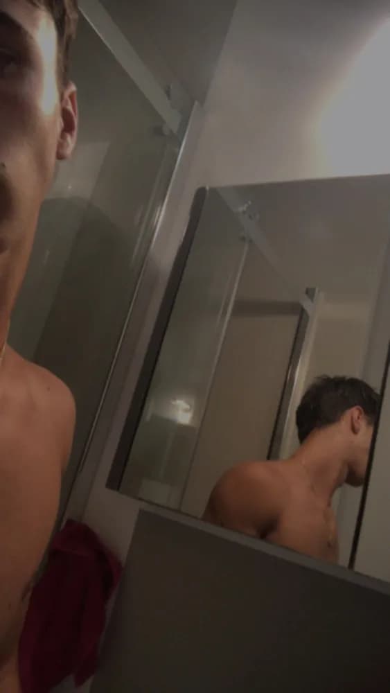 Pharell - Plan cul à Burtigny Profil de Pharell, 30 ans, Plan cul à Burtigny (Vaud)