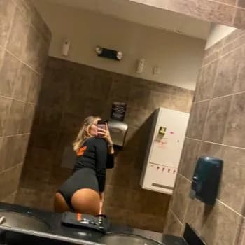 Michelle - Plan cul à Wald ZH Profil de Michelle, 31 ans, Plan cul à Wald ZH (Saint-Gall)