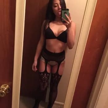 Héléna - Plan cul à Laax GR Profil de Héléna, 23 ans, Plan cul à Laax GR (Grisons)