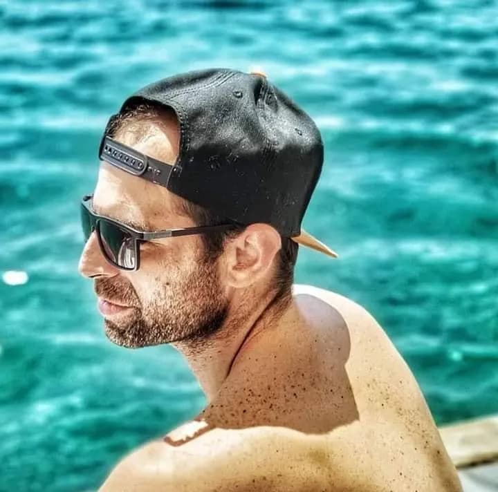 Alex - Plan cul à La Cibourg Profil de Alex, 27 ans, Plan cul à La Cibourg (Berne)