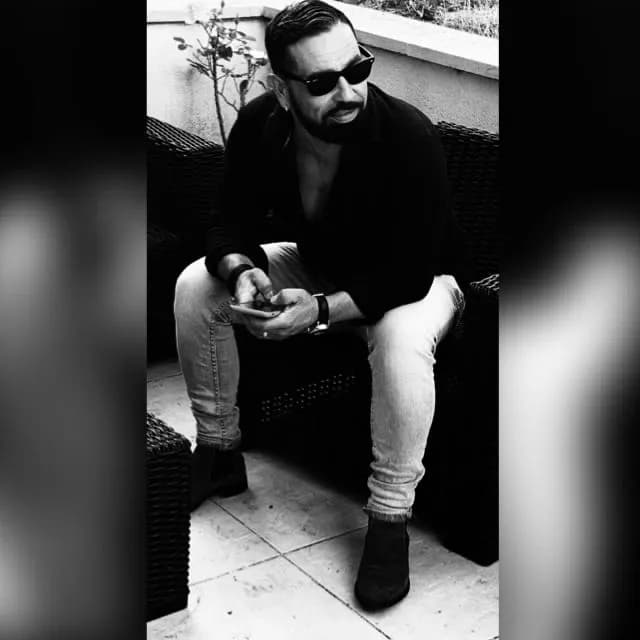 Ilyess - Plan cul à Grossdietwil Profil de Ilyess, 26 ans, Plan cul à Grossdietwil (Berne)