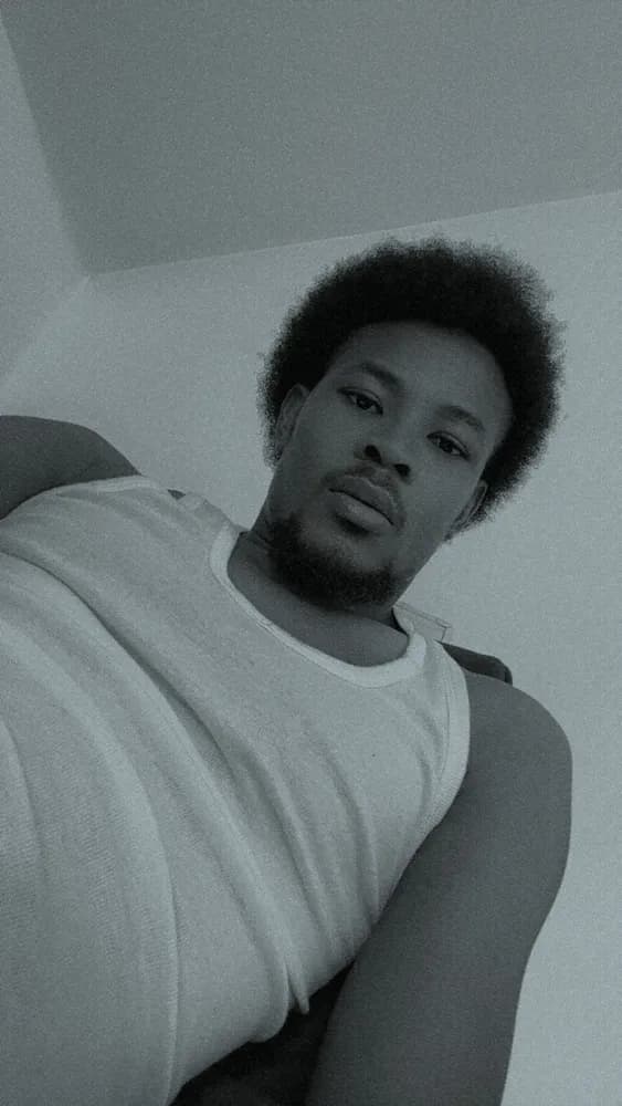 Lukas - Plan cul à Inwil Profil de Lukas, 27 ans, Plan cul à Inwil (Lucerne)