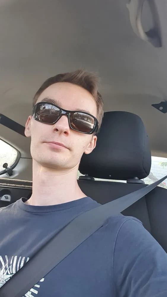 Alistair - Plan cul à Clarmont Profil de Alistair, 29 ans, Plan cul à Clarmont (Vaud)