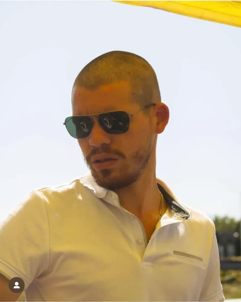 Osman - Plan cul à Nassen Profil de Osman, 30 ans, Plan cul à Nassen (Saint-Gall)