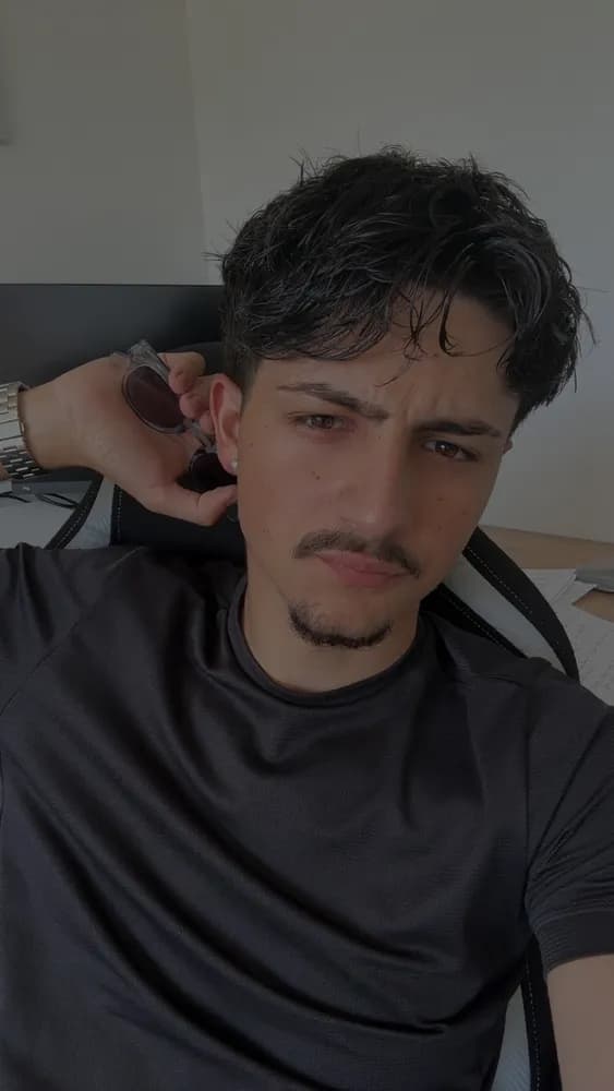 Térence - Plan cul à Bassecourt Profil de Térence, 34 ans, Plan cul à Bassecourt (Jura)