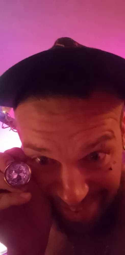 Sayan - Plan cul à Schlosswil Profil de Sayan, 24 ans, Plan cul à Schlosswil (Berne)