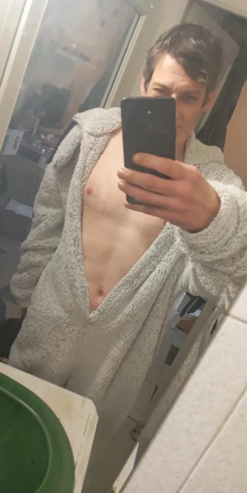 Pacôme - Plan cul à Travers Profil de Pacôme, 31 ans, Plan cul à Travers (Neuchâtel)