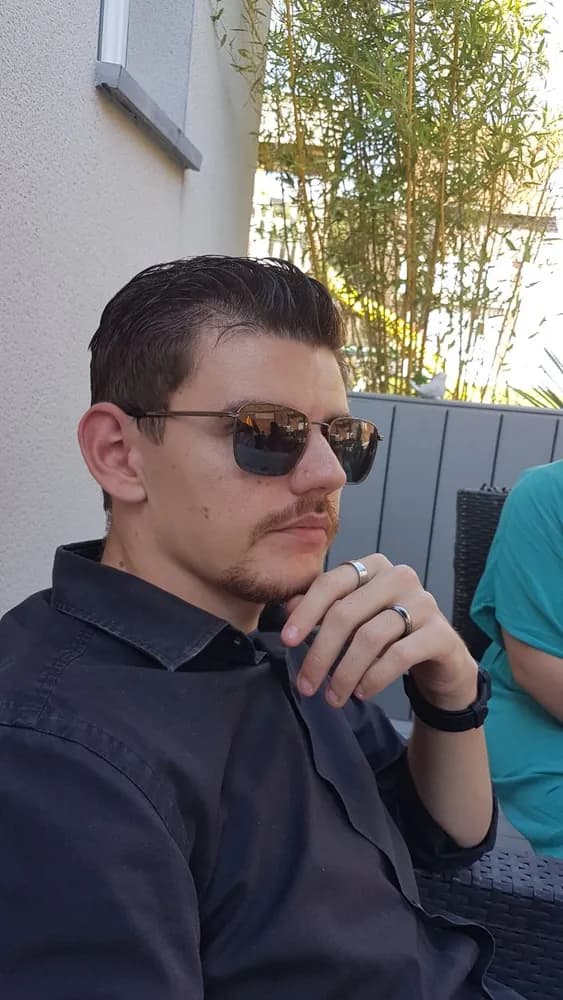 Albert - Plan cul à Nods Profil de Albert, 24 ans, Plan cul à Nods (Neuchâtel)