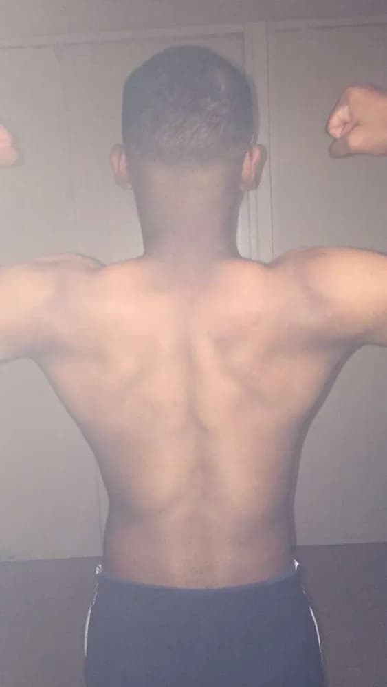 Vincenzo - Plan cul à Seelisberg Profil de Vincenzo, 34 ans, Plan cul à Seelisberg (Uri)